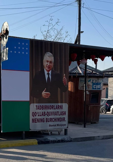 🤓Эффективный способ самозащиты малого бизнеса нашли в Узбекистане.  Лавка мороженого в Асаке все время подвергалась вандализму