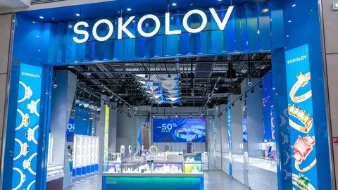 🤓Процесс перехода крупного бизнеса от учредителей-предпринимателей в лапы фондов и банковских структур — в фазе завершения. Сегодня, вот, продали Sokolov