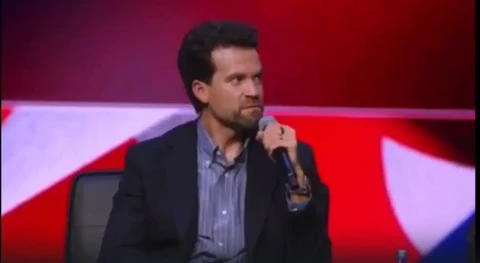 🤓Оксане Самойловой палец в рот не клади. Но Толстоган — тоже торговаться умеет.