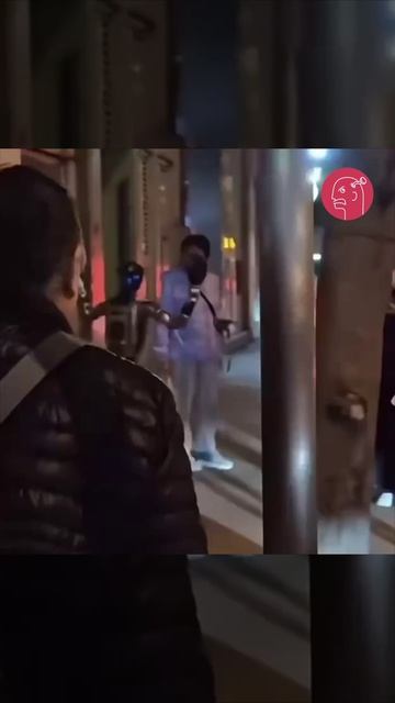 Робот нарушитель