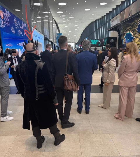 🤔У Роберта Мирзояна новая охрана