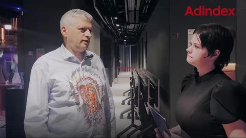 «🤓Когда прожил большую творческую жизнь, но уже четверть века — ты «тот самый, кто придумал «Сникерсни»»…» >
