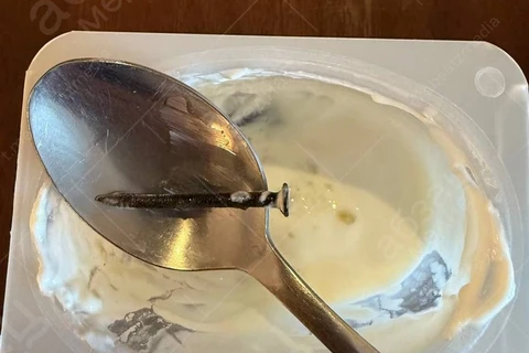 🤓Столичные СМИ сообщают о новой находке в продукции Вкусивилл. На этот раз — гвоздь2