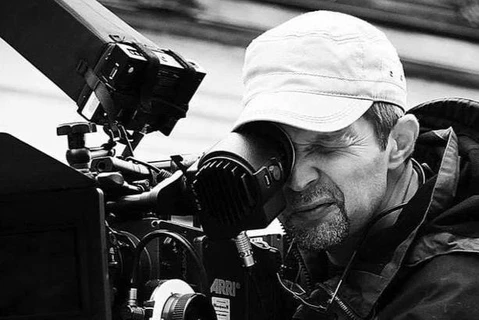 ⚫️Позавчера был убит российский оператор Сергей Политик. Обстоятельства какие-то вопиюще абсурдные — вышел покурить из своего дома и зарезали