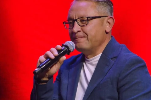 — Пример с карточкой и дорожкой — это как раз глубокая интеграция. Жалко, что мы отказались.