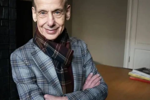 🤓Александр Григорьевич Асмолов убедил нас прочитать его книгу со сцены форума по ESG от Е+