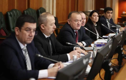 🤔В Узбекистане рассматривают внедрение российской модели налогообложения блогеров после переговоров налоговых служб двух стран в Москве