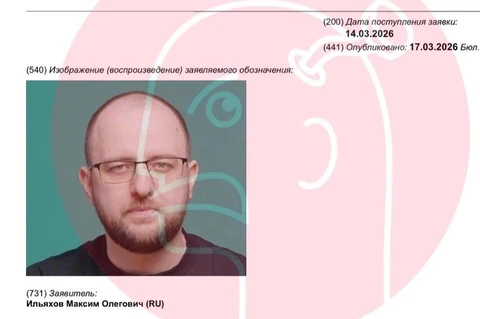 🤓У нас тут новое слово в патентном праве. Максим Ильяхов (который Пиши и сокращай) подал на регистрацию в Роспатент собственный фотопортрет